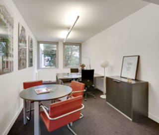 Bureau privé 18 m² 4 postes Coworking Rue Quentin-Bauchart Paris 75008 - photo 1